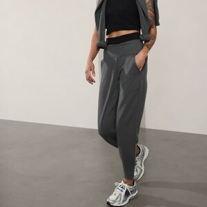 NWT Athleta Coaster Luxe High Rise Jogger XS